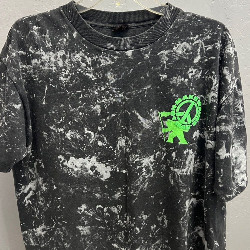 🌊🏄 Vintage Single Stitch MAKE WAVES NOT WAR Surf Tee Black/White Tie-Dye Sz L/